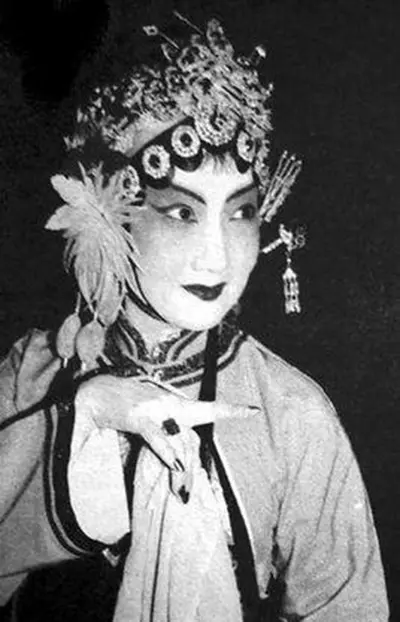 李薇华