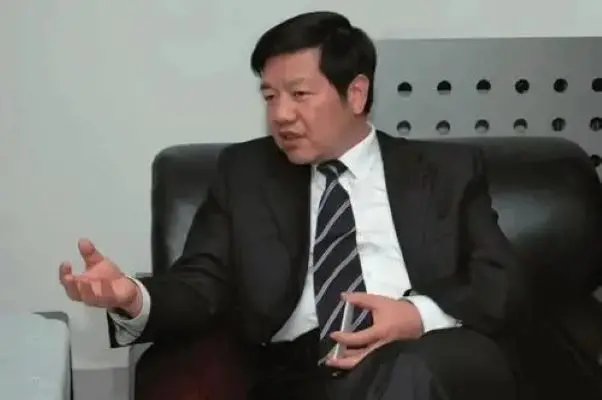 李卫平