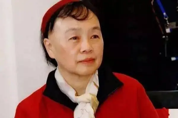 欧阳启名简介