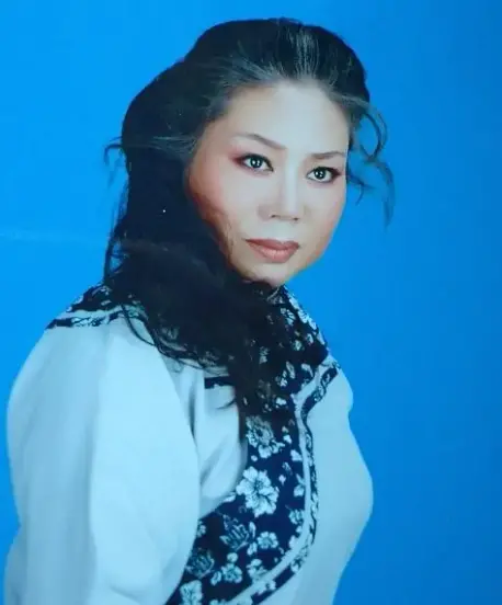 武红霞简介