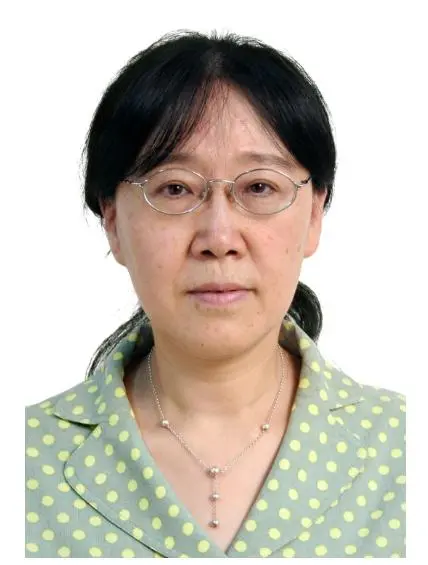 张红简介