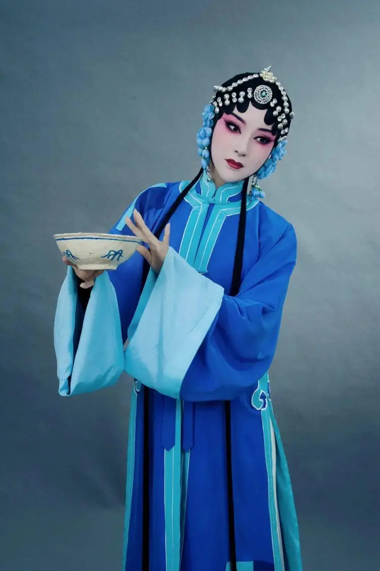 顾芯瑜简介
