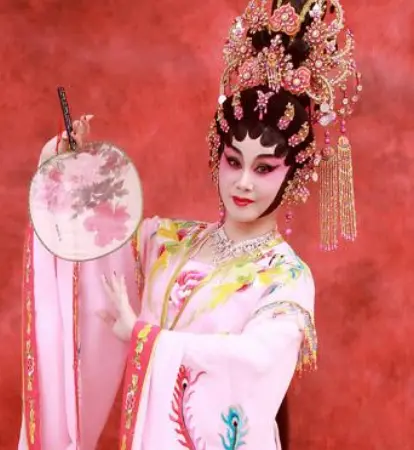 叶蓓简介