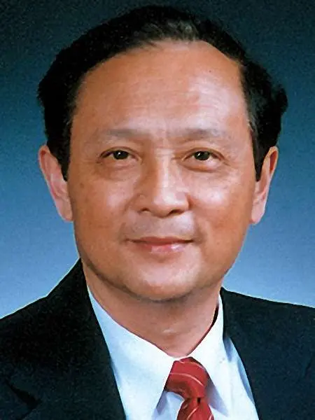 周国治简介