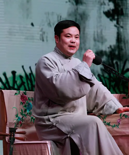 王承简介