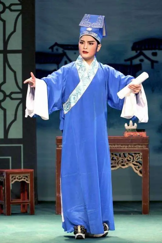 谢紫榆简介