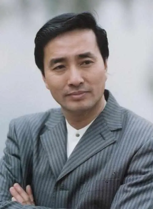刘少英简介
