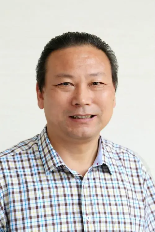 杨小卿简介