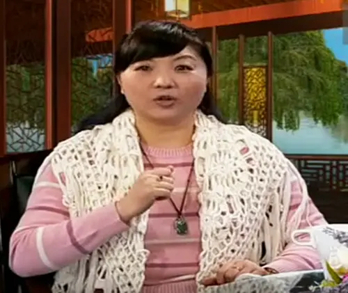 梁筠菱简介