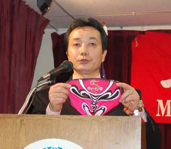何洪庆简介