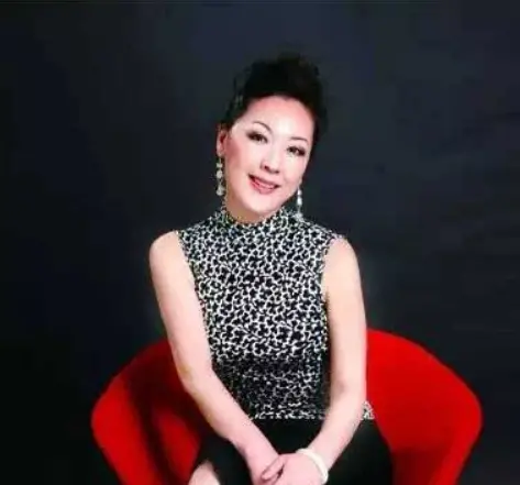 成凤英简介