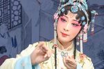 踏伞行 片段