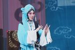 京剧锁麟囊 一 片段