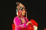 安安送米 绣房一折 片段