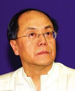 刘异龙简介